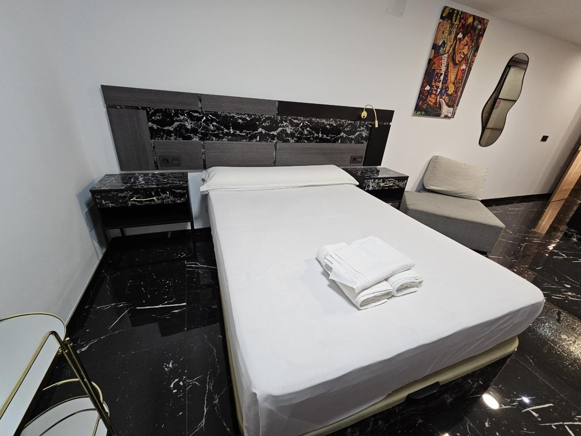 Apartamentos Benidorm Black Buitenkant foto